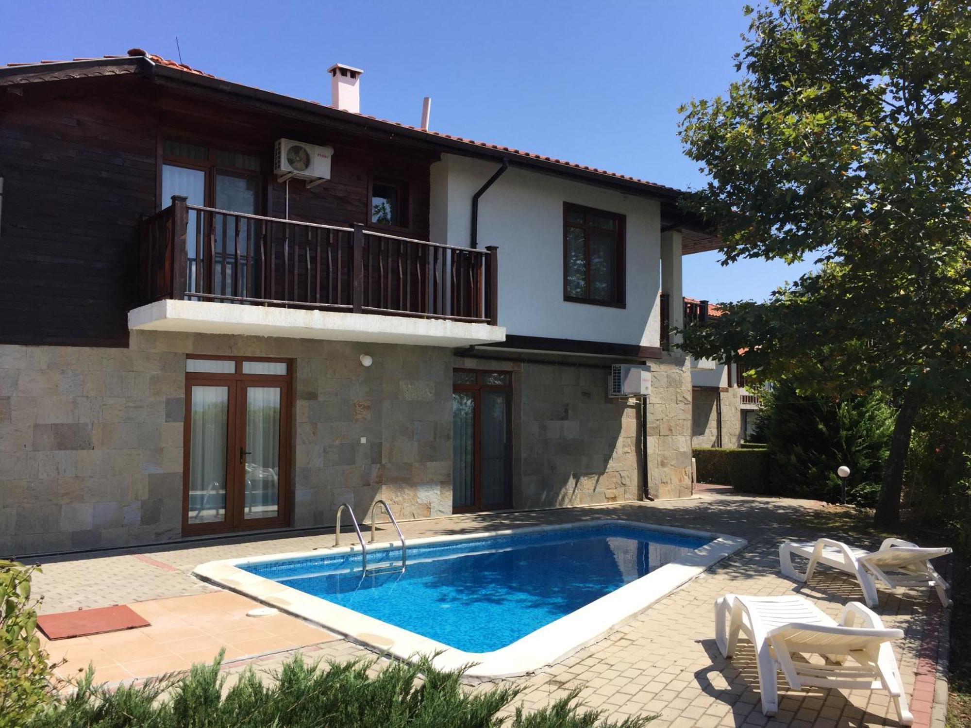 Hilltop Villa Burgas Exterior photo