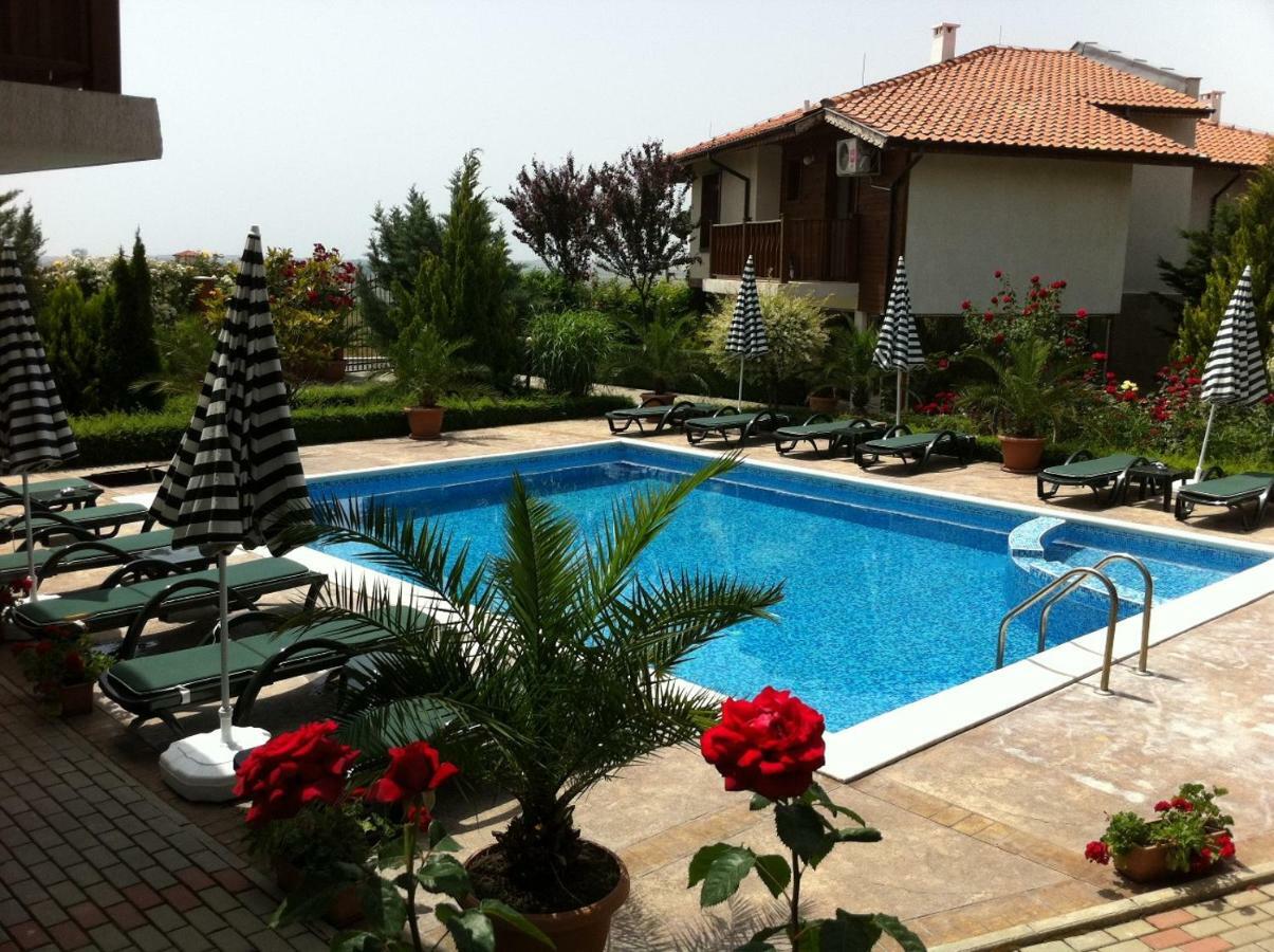 Hilltop Villa Burgas Exterior photo